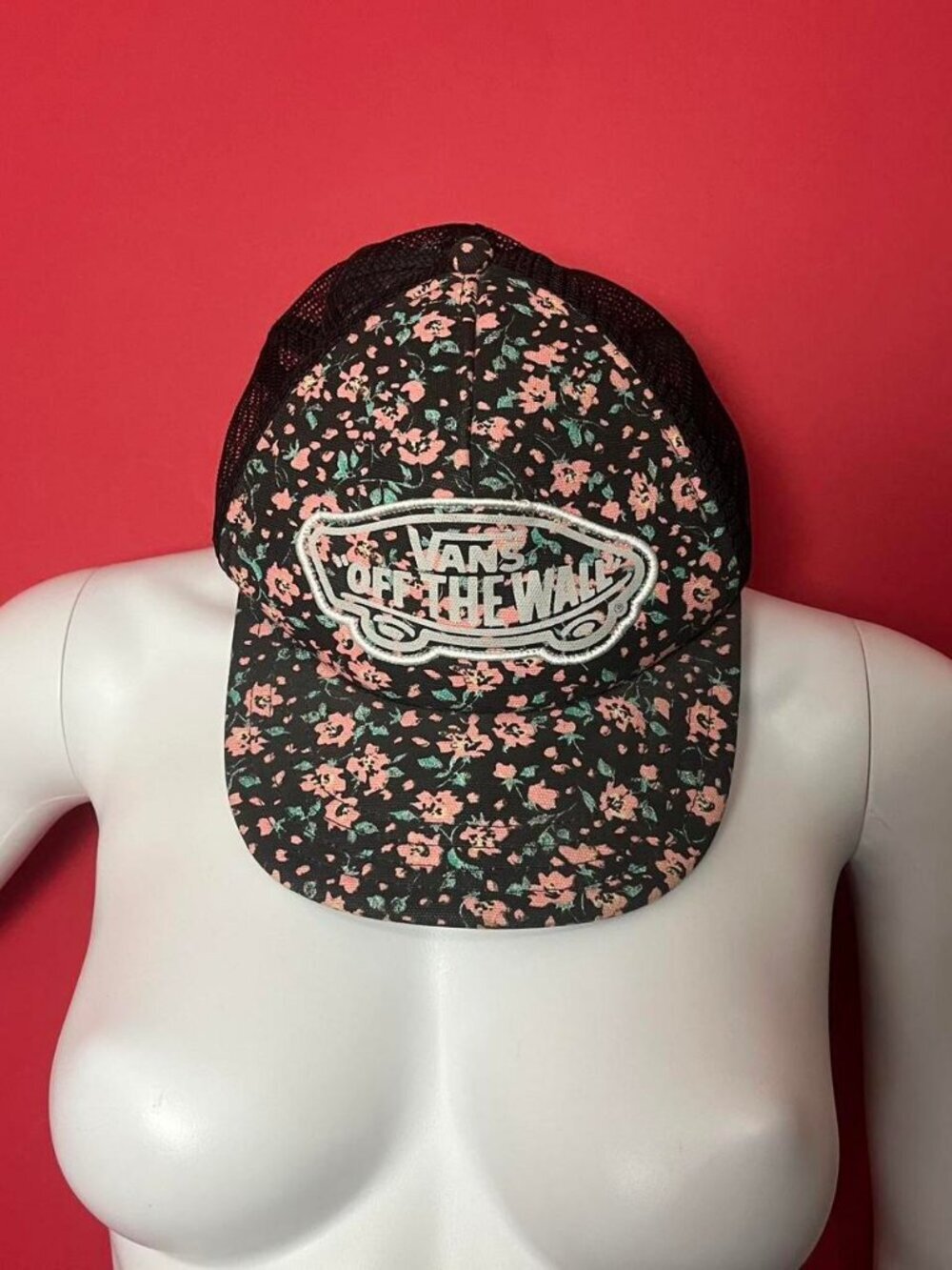 Vans off the wall / Black and pink floral hat​